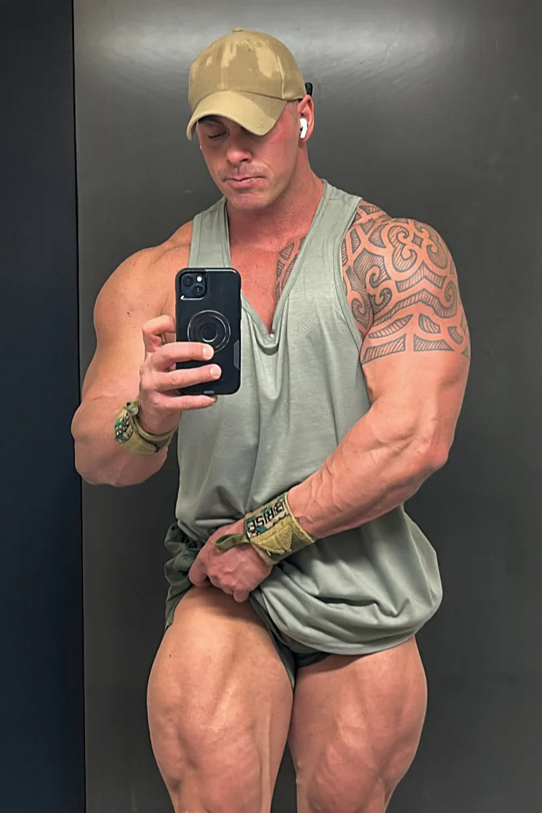 Vital Raw-Hem Tank Top 2.0 - Gray